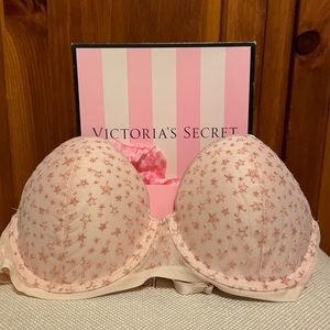 34DD Victoria Secret Bra